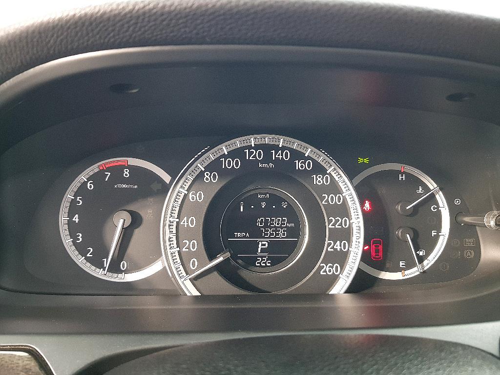 Honda Accord - Vista 7