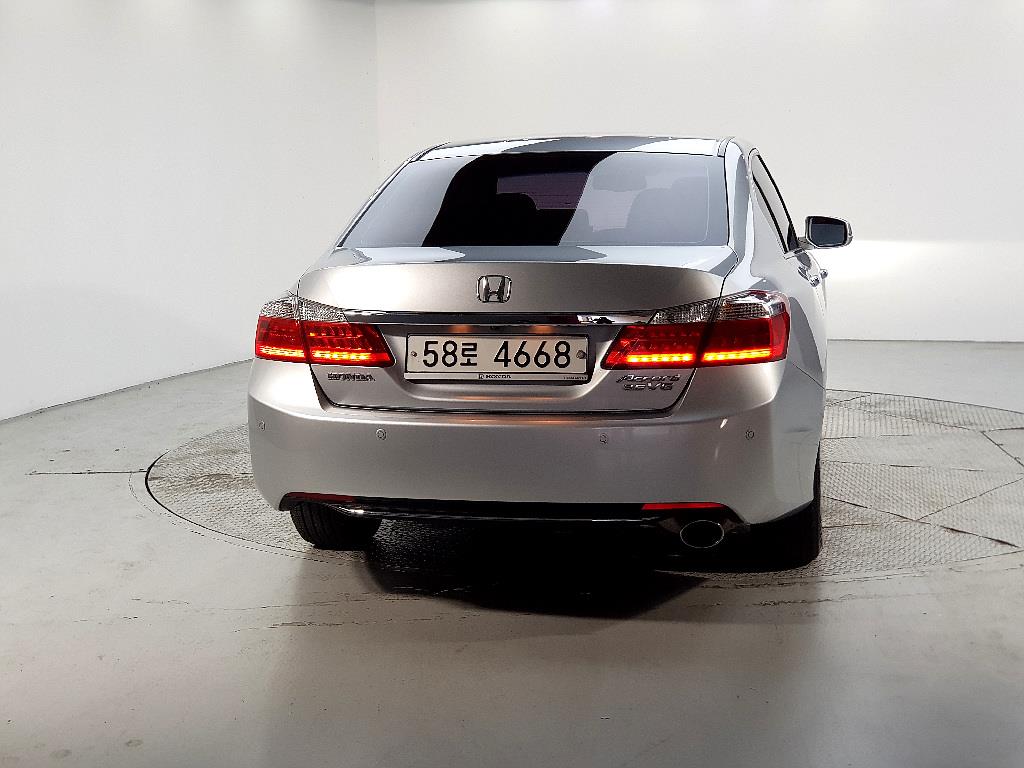Honda Accord - Vista 3