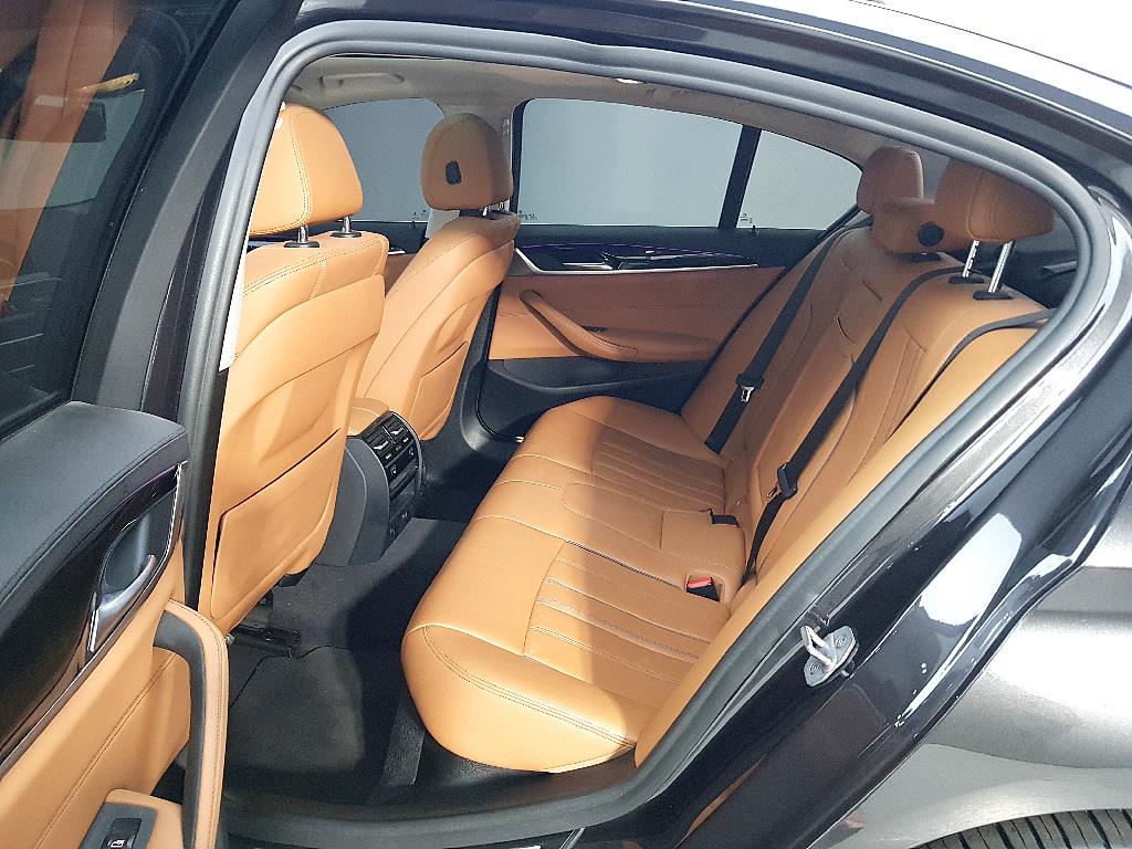 BMW 5 Series - Vista 9