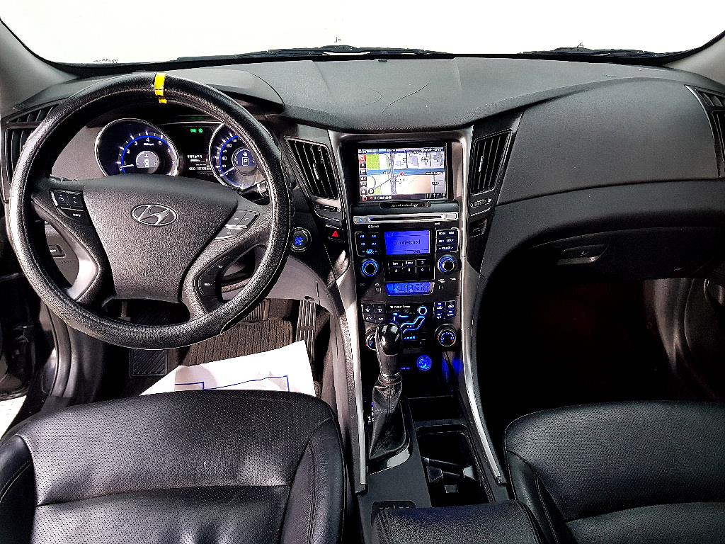 HYUNDAI Sonata - Vista 5