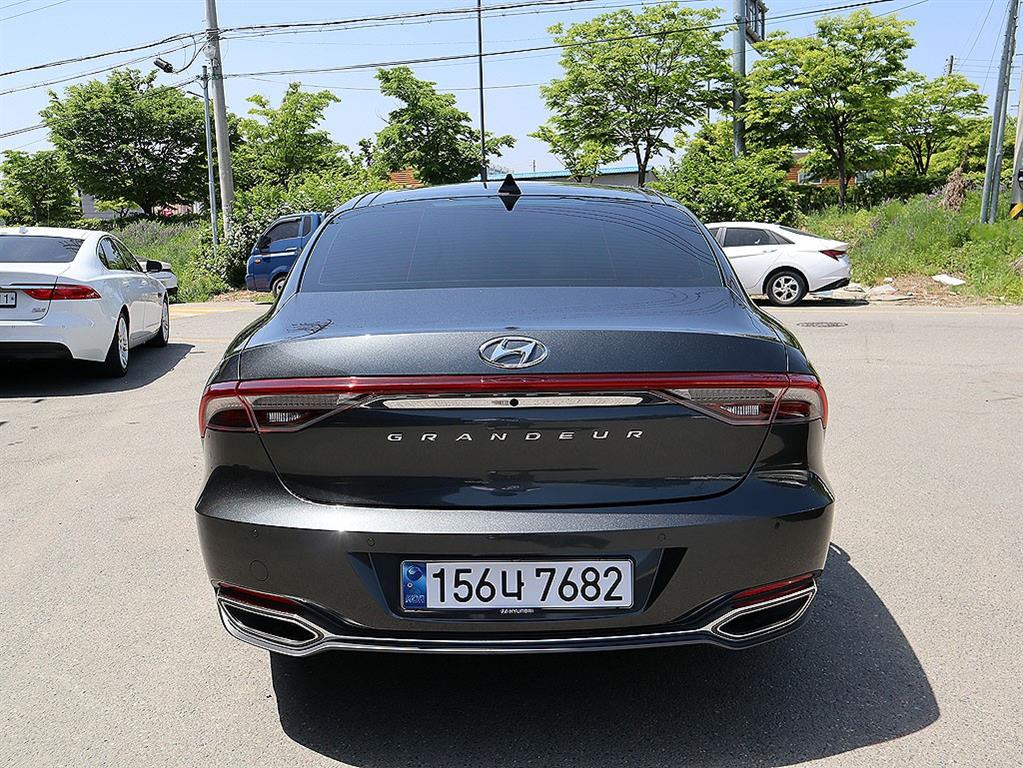 HYUNDAI Grandeur - Vista 5