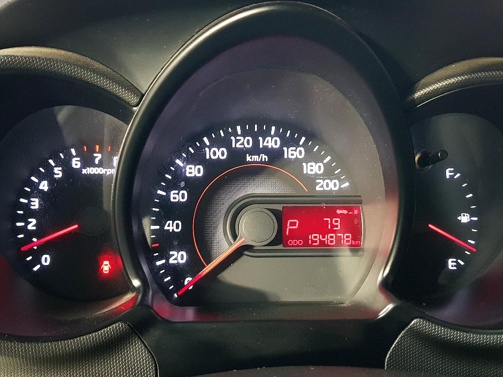 KIA Ray - Vista 6