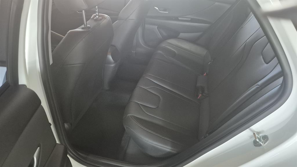 HYUNDAI Avante - Vista 12
