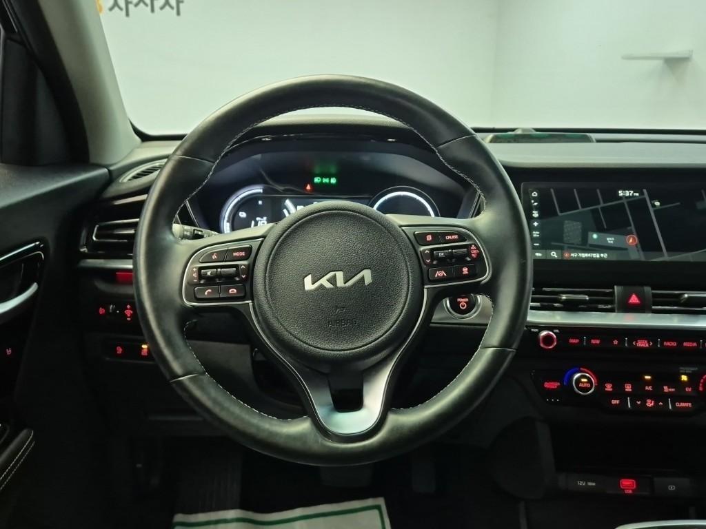 KIA Niro - Vista 9