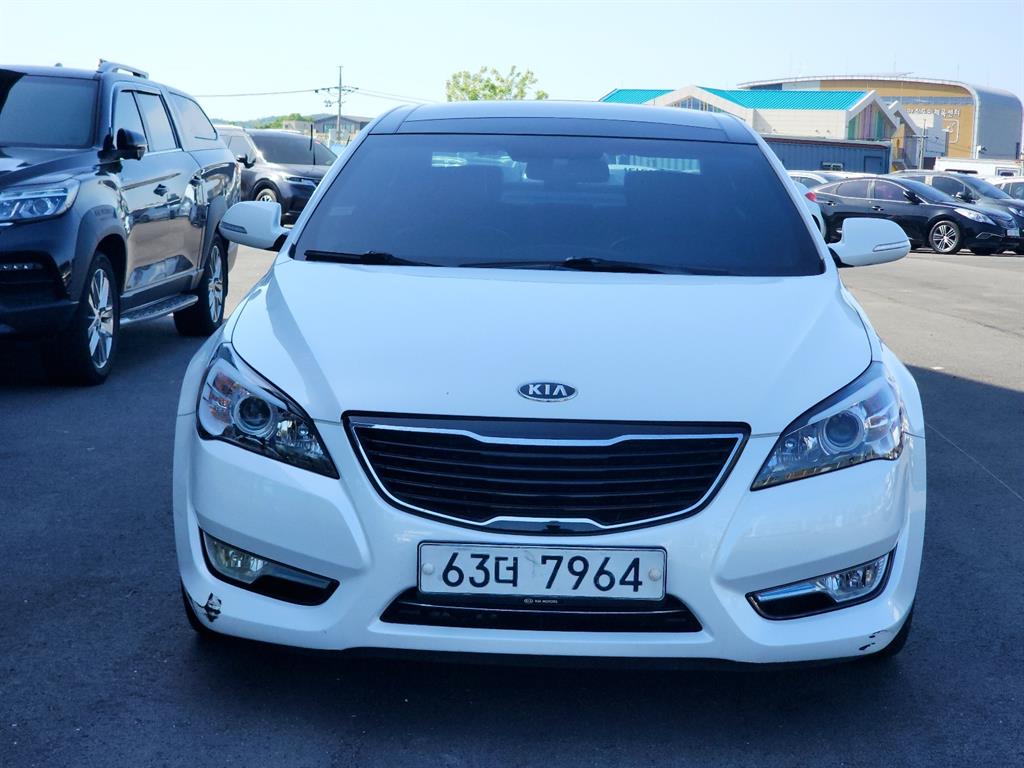 KIA K7 2011 Blanco - Importación desde Corea - HF Imports Iquique - Foto 1