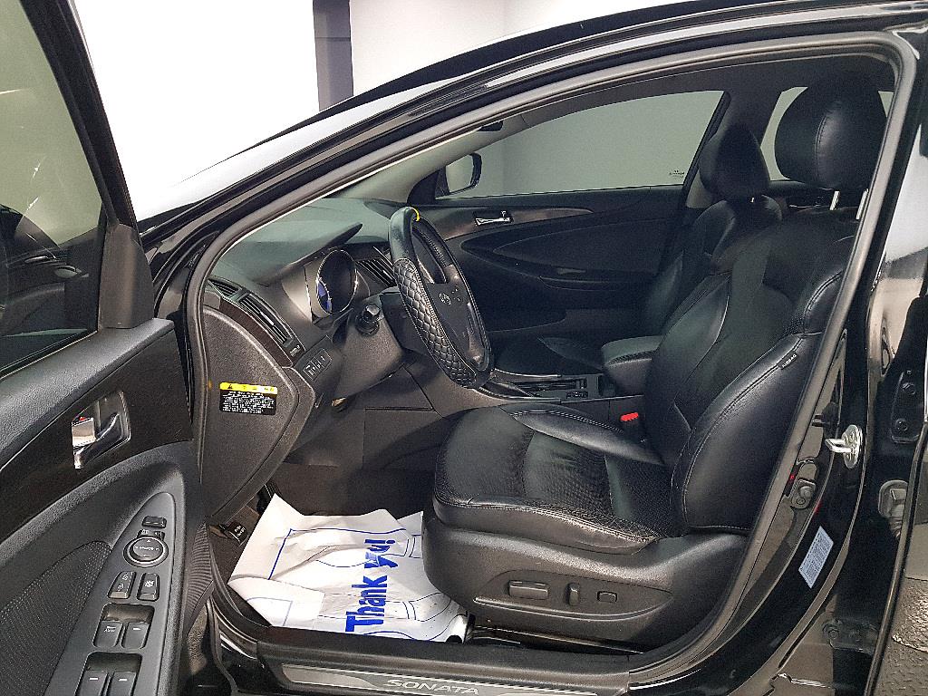 HYUNDAI Sonata - Vista 8