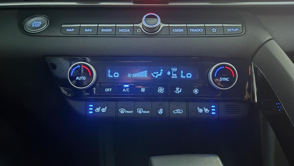 HYUNDAI Avante - Vista 7