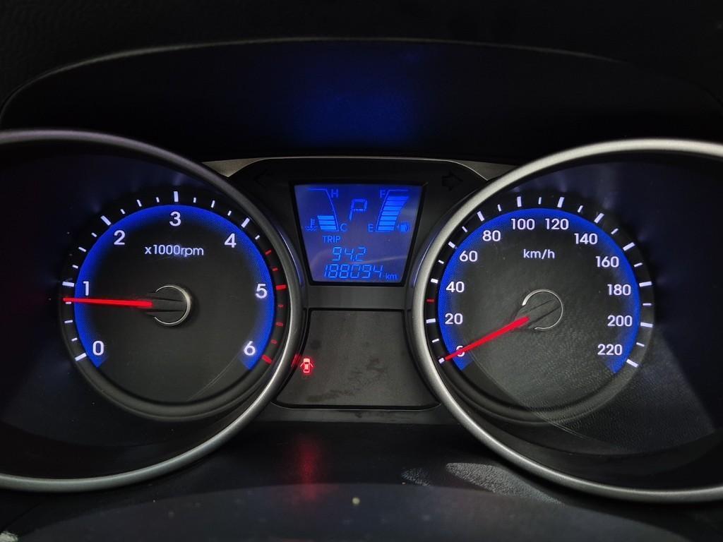 HYUNDAI Tucson - Vista 6
