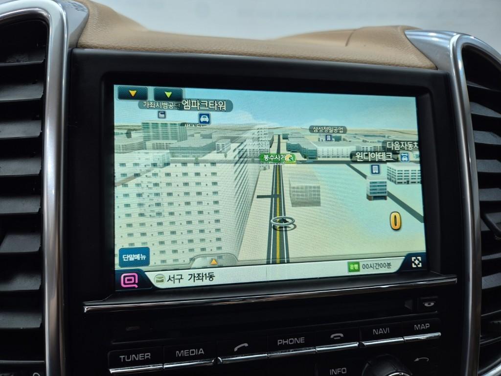 Porsche Cayenne - Vista 12