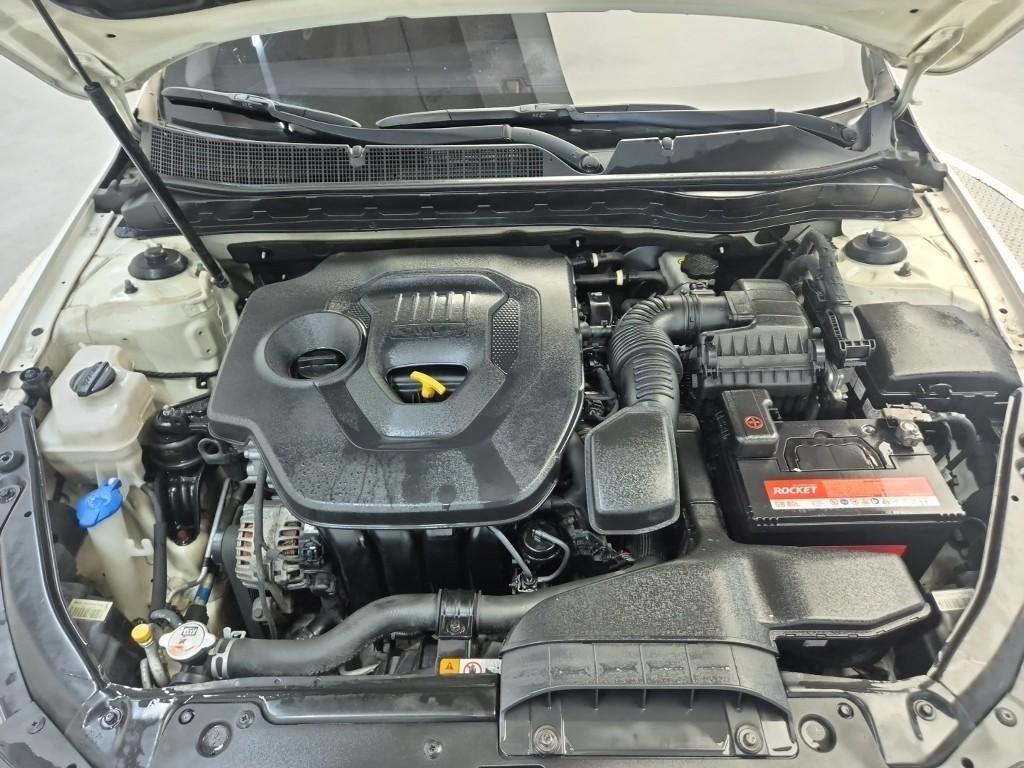 KIA K5 - Vista 5