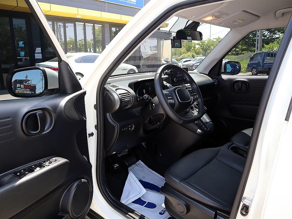 HYUNDAI Casper - Vista 11