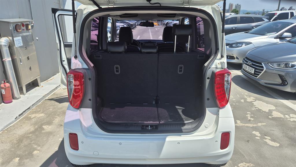 KIA Ray - Vista 10