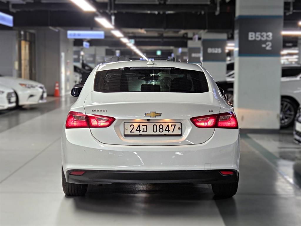 Chevrolet Malibu - Vista 4