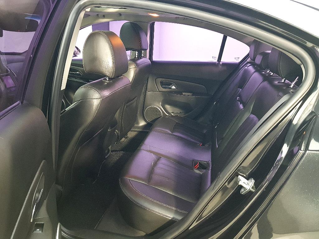 Chevrolet Cruise - Vista 8