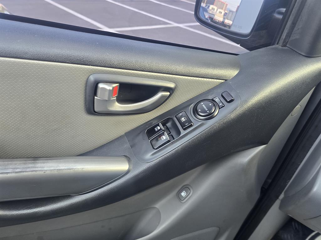 HYUNDAI Starex - Vista 12