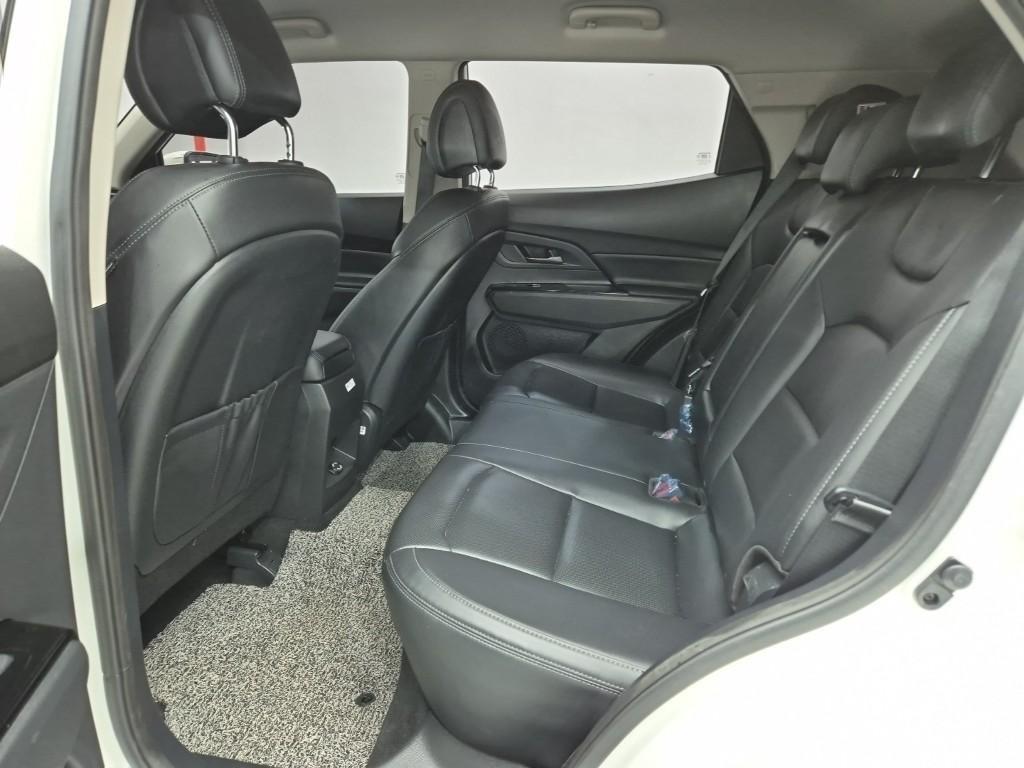 Ssangyong Korando - Vista 12