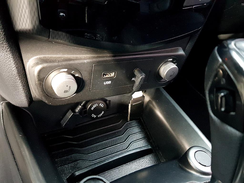 Ssangyong Tivoli 2016 the color of pearl - Importación desde Corea - HF Imports Iquique - Foto 14