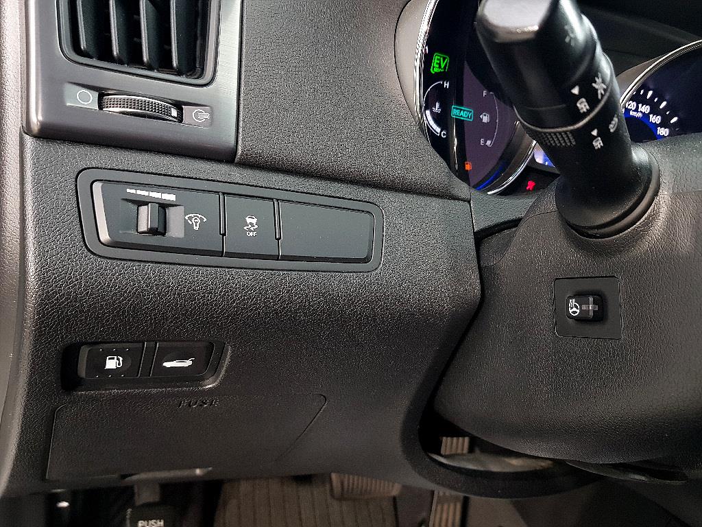 HYUNDAI Sonata - Vista 12
