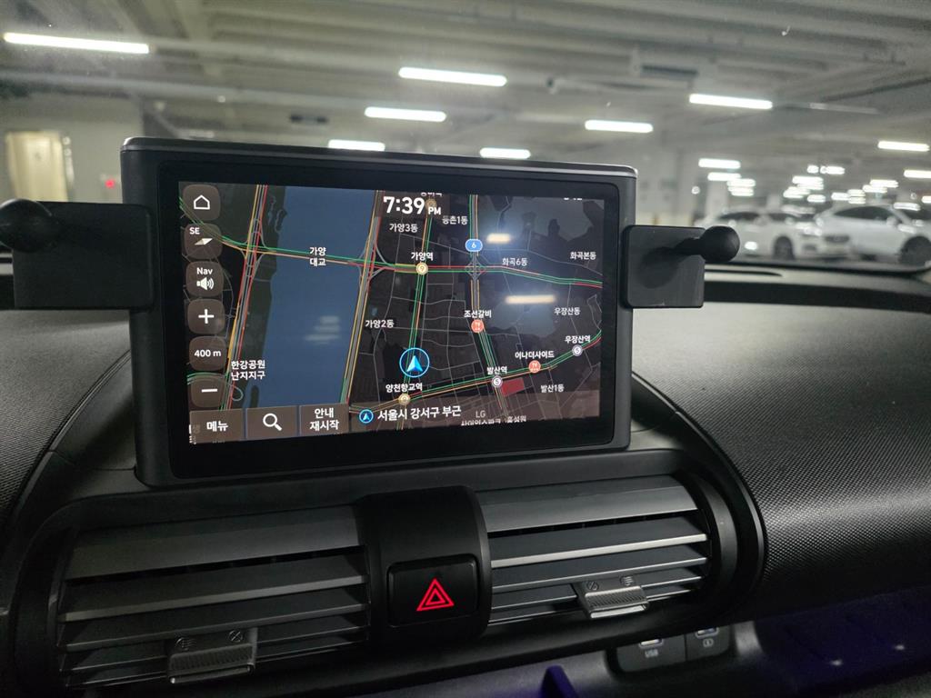 HYUNDAI Casper - Vista 9