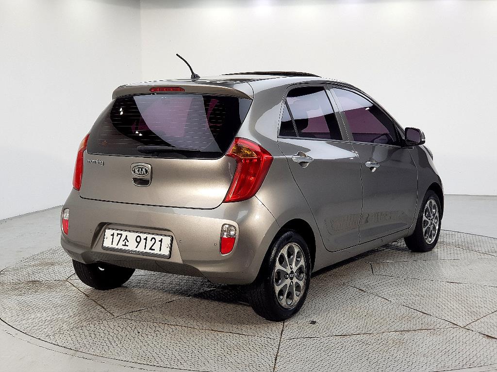 KIA Morning - Vista 4