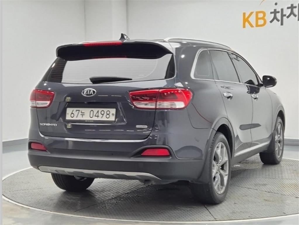 KIA Sorento - Vista 4