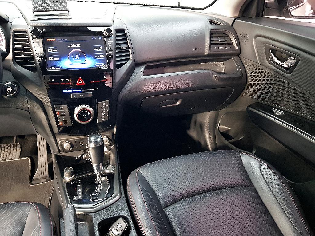 Ssangyong Tivoli - Vista 10