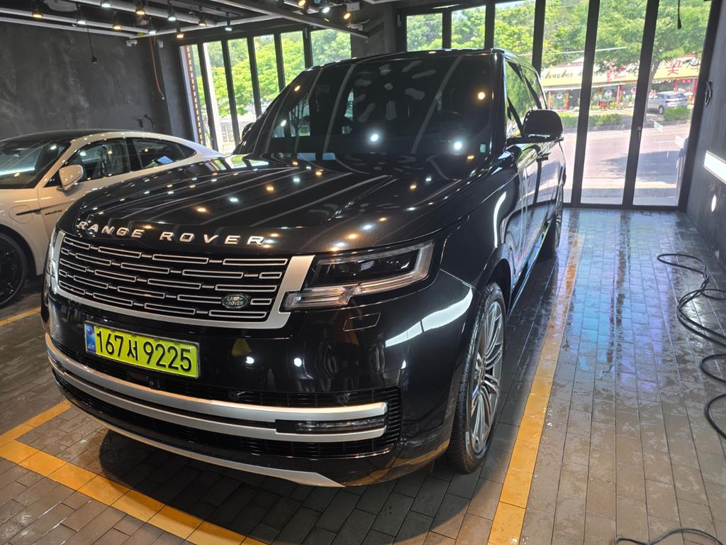 Land Rover Range Rover 2024 Negro - Importación desde Corea - HF Imports Iquique - Foto 1