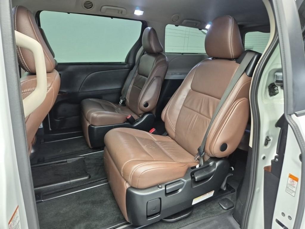 Toyota Siena - Vista 10