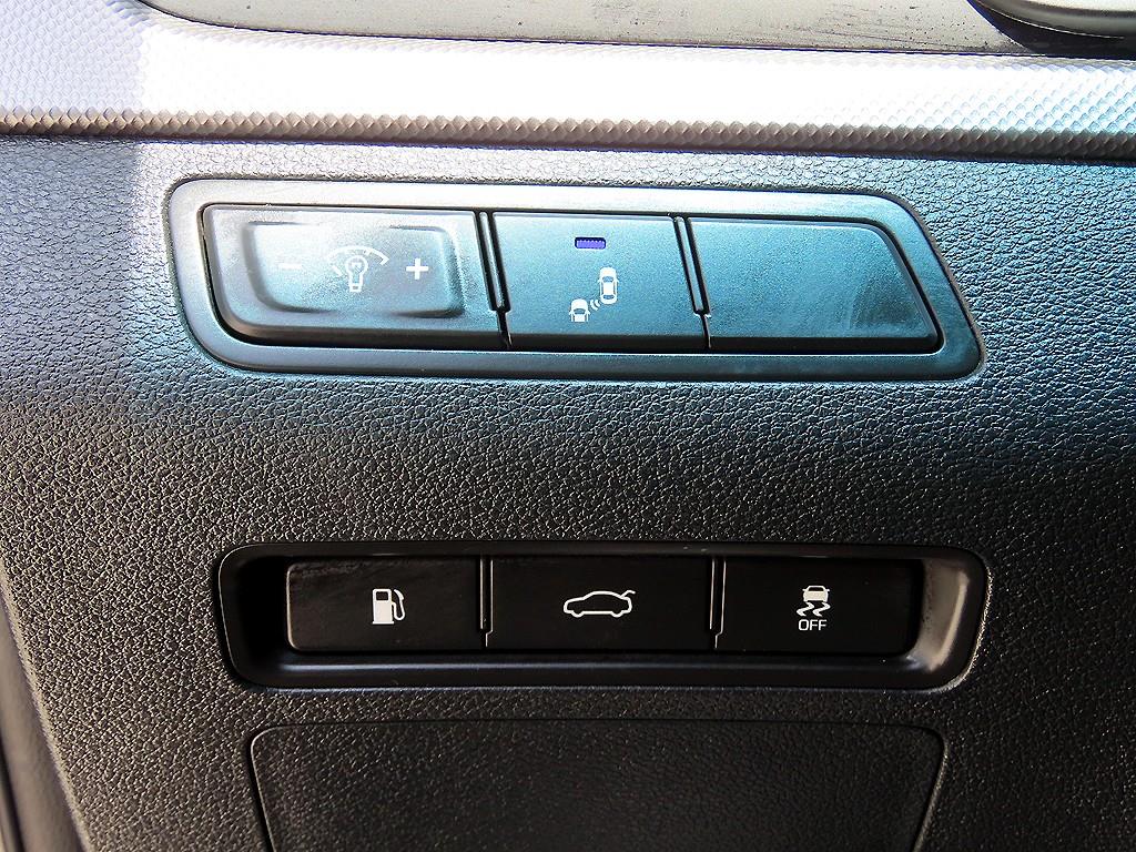 HYUNDAI Sonata - Vista 5