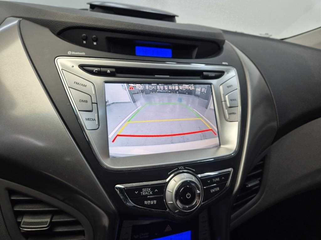 HYUNDAI Avante 2012 Blanco - Importación desde Corea - HF Imports Iquique - Foto 13