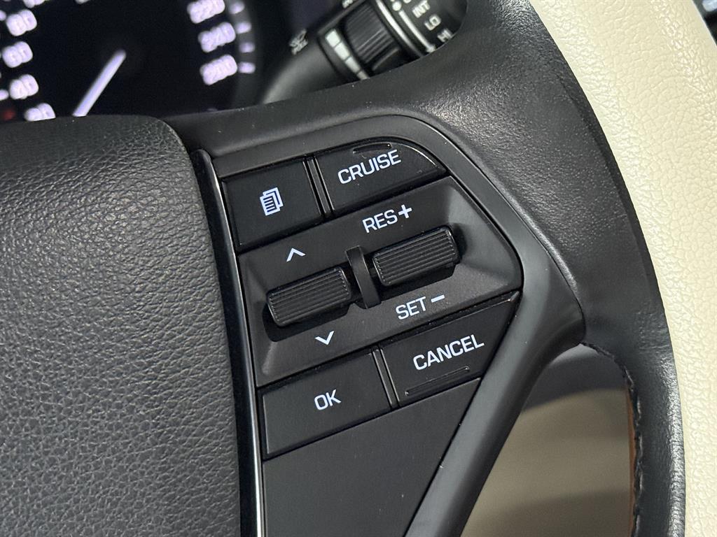 HYUNDAI Sonata - Vista 12