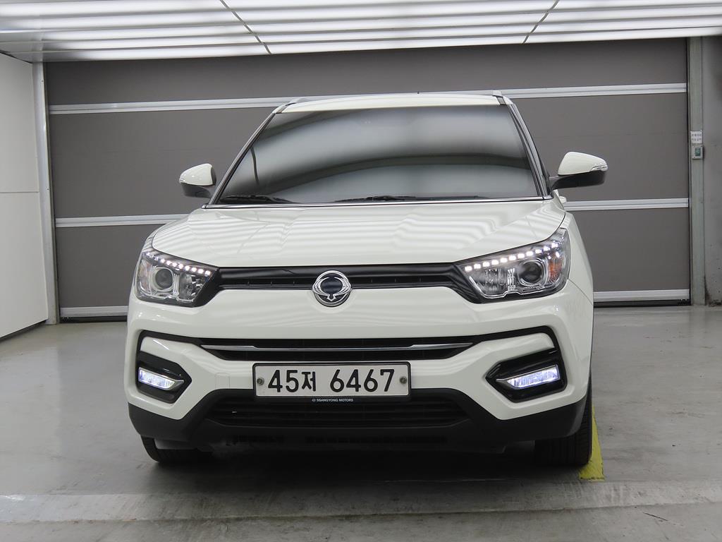 Ssangyong Tivoli - Vista 2