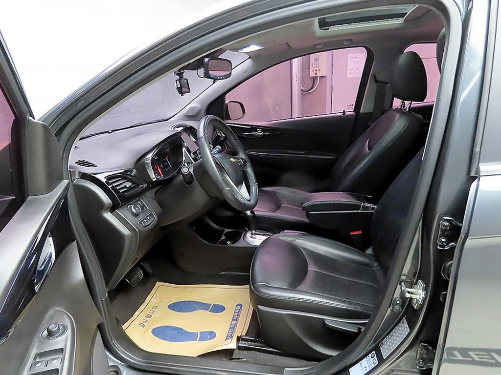 Chevrolet Spark - Vista 5