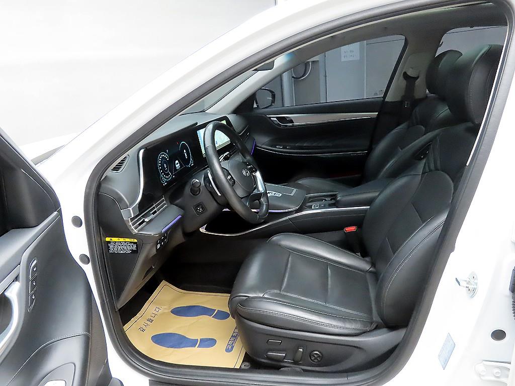 HYUNDAI Grandeur - Vista 5