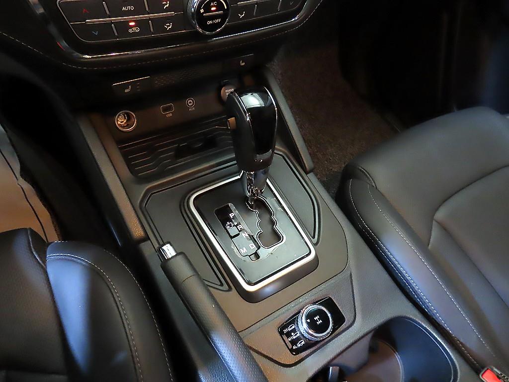 Ssangyong Rexton - Vista 12