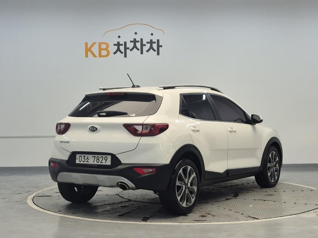 KIA Stonic - Vista 3