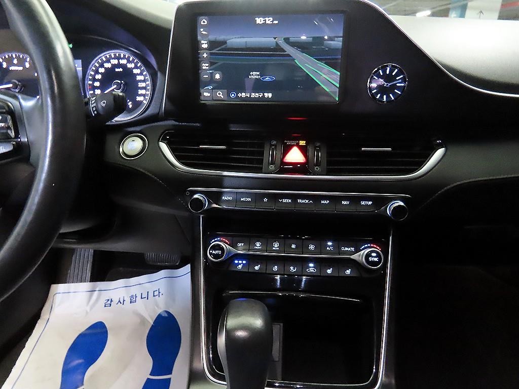 HYUNDAI Grandeur - Vista 11