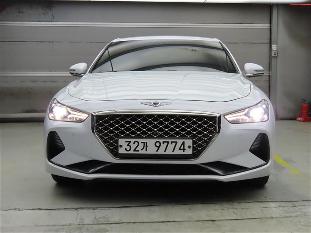 Genesis G70 - Vista 2