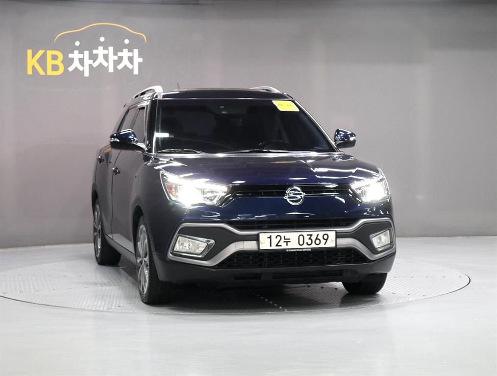 Ssangyong Tivoli - Vista 2