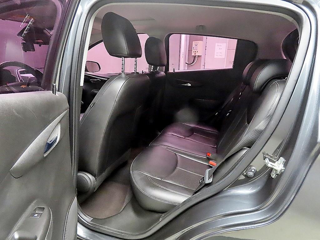 Chevrolet Spark - Vista 6