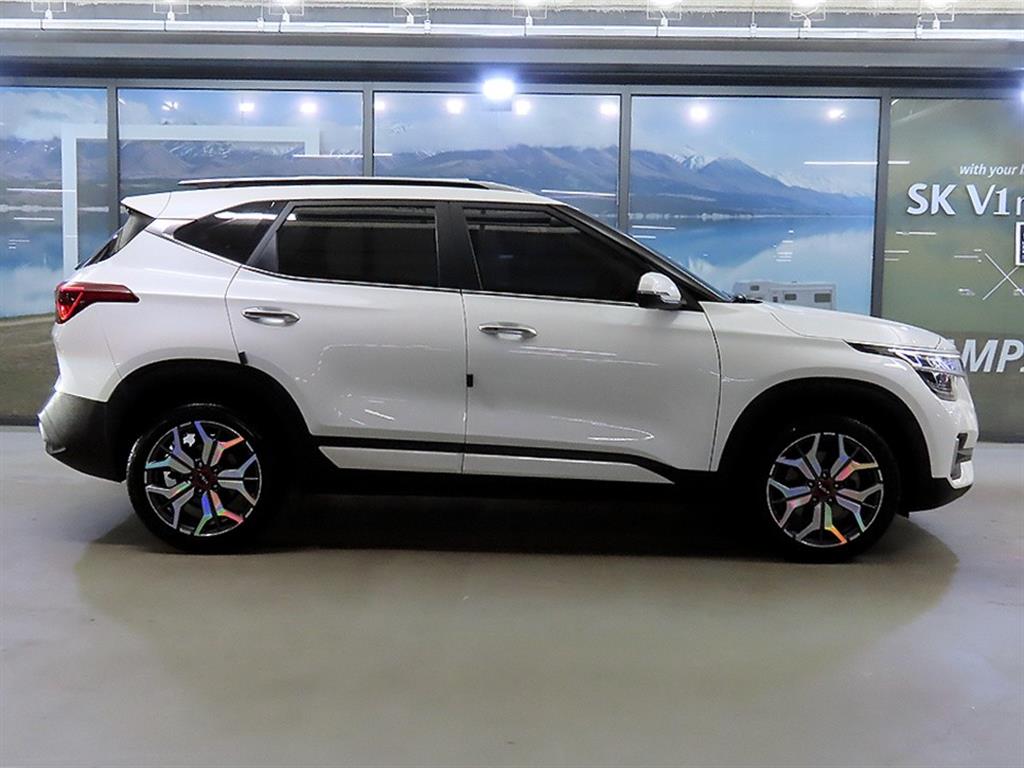 KIA Seltos - Vista 3