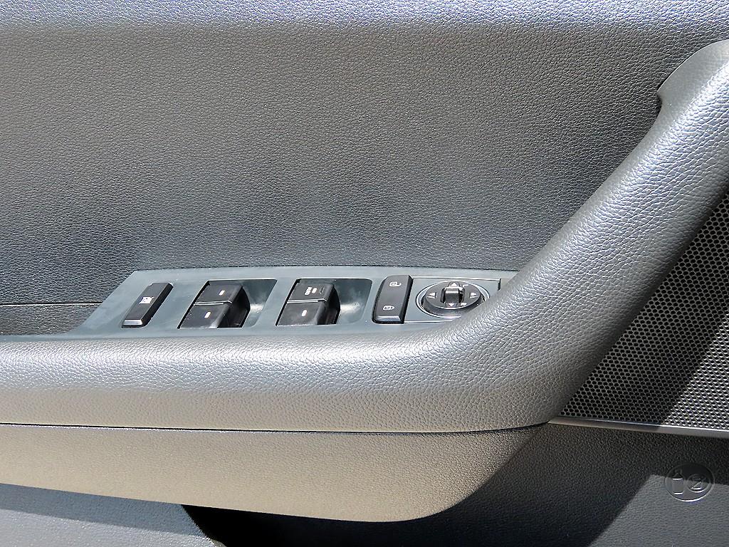 HYUNDAI Sonata - Vista 4