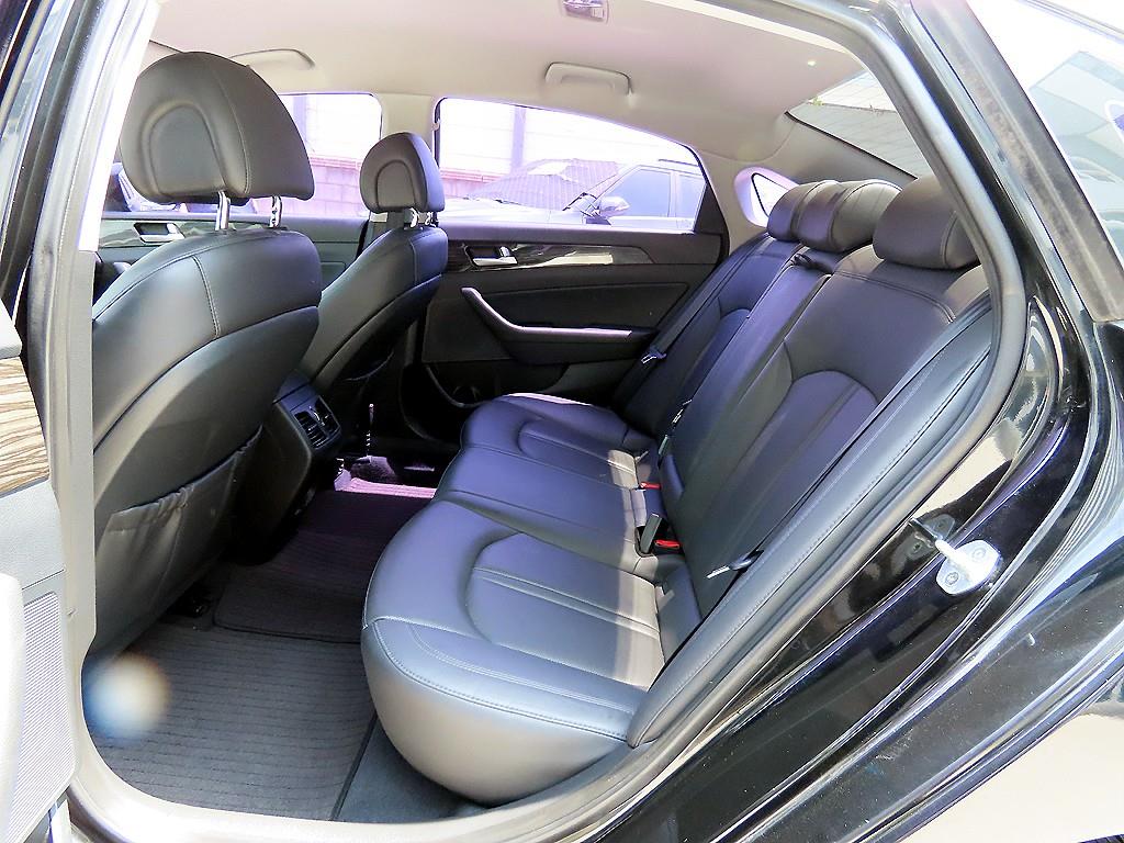 HYUNDAI Sonata - Vista 6