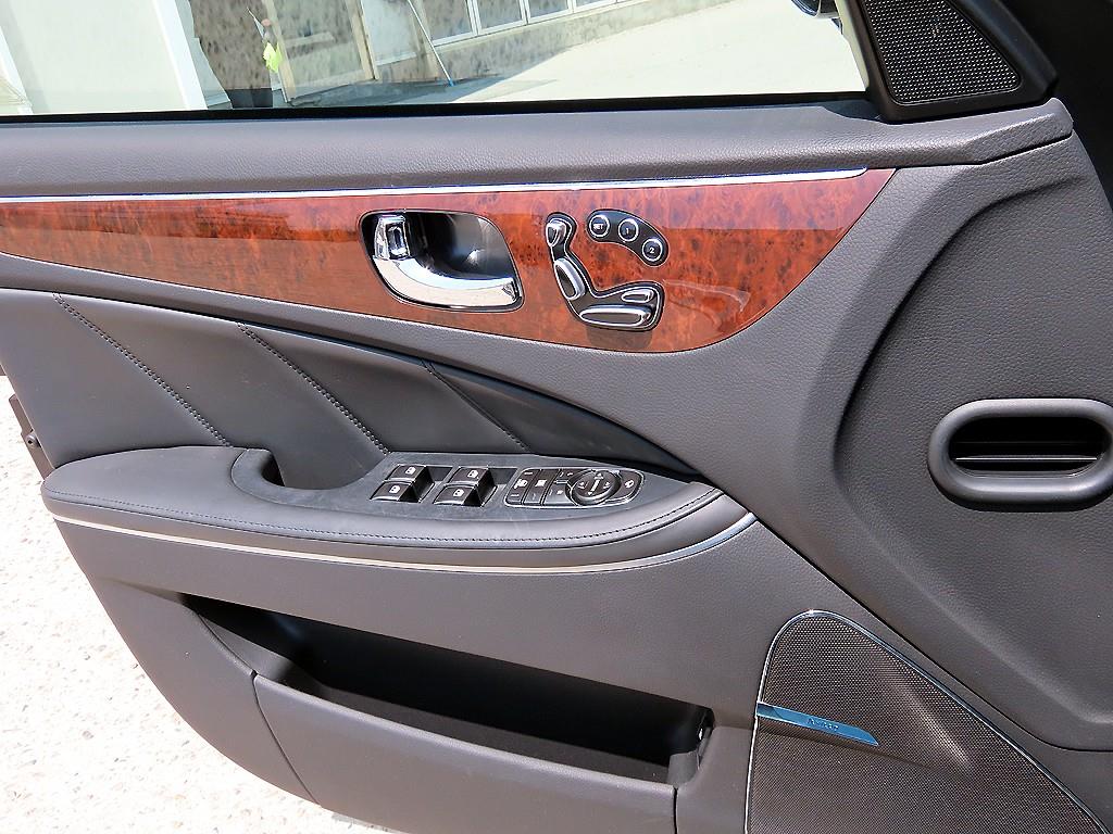 HYUNDAI Equus - Vista 11