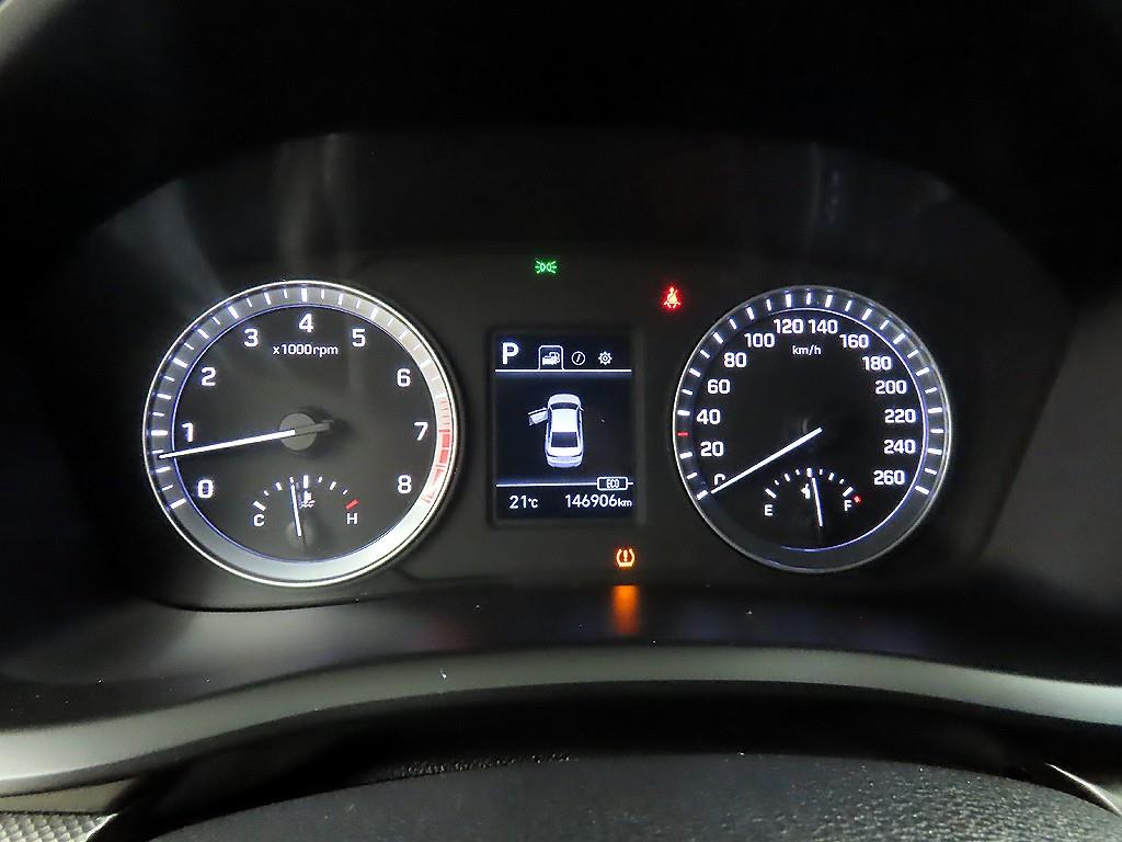 HYUNDAI Sonata - Vista 8