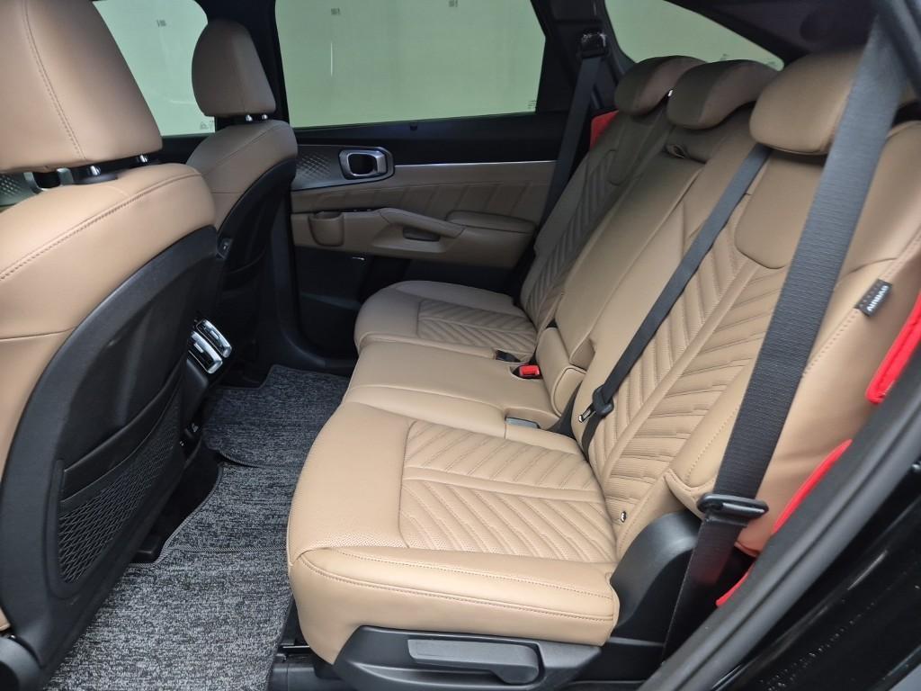 KIA Sorento - Vista 12
