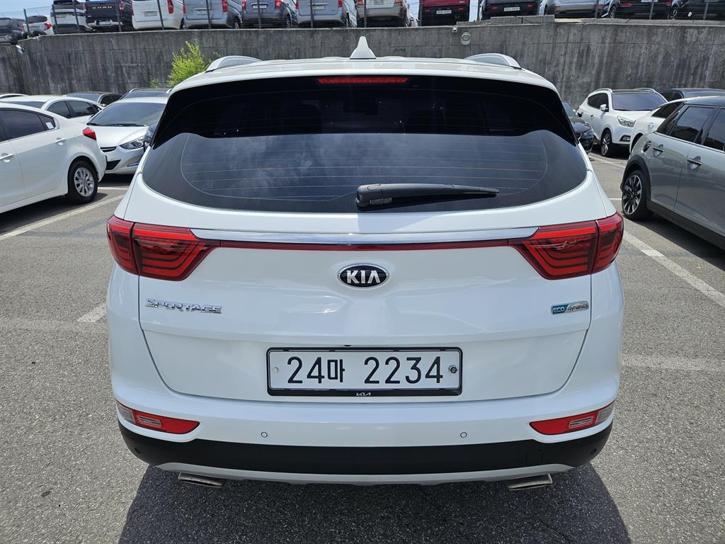 KIA Sportage - Vista 4