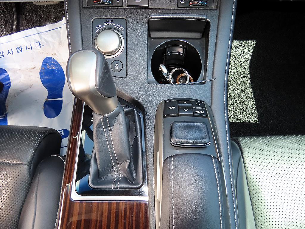 Lexus ES - Vista 10