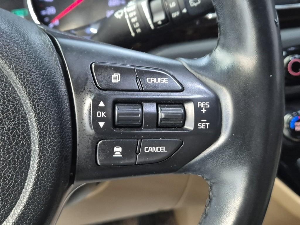 KIA Carnival - Vista 6