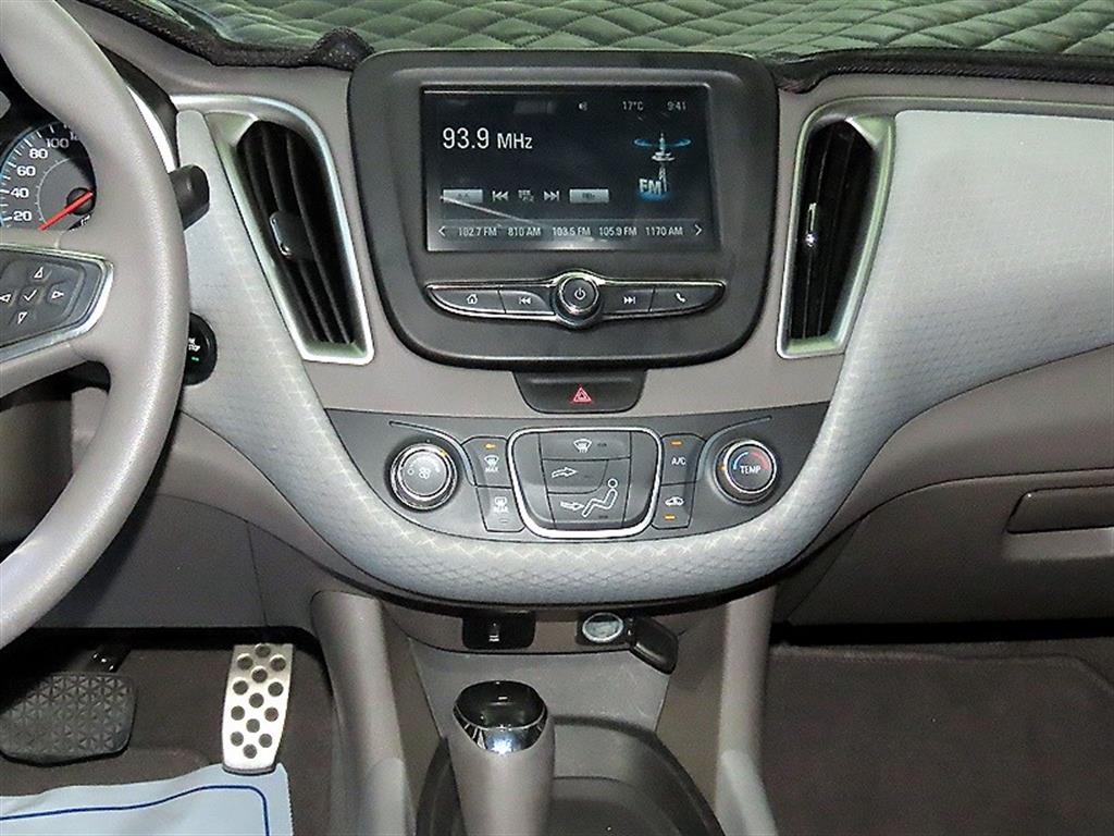 Chevrolet Malibu - Vista 11
